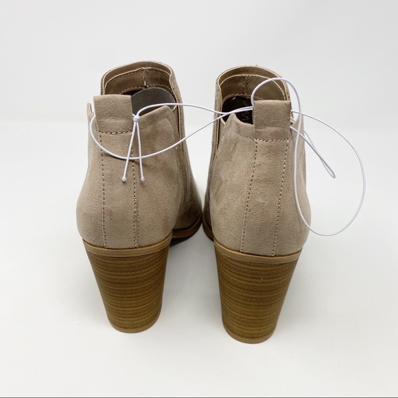 Universal Thread Avalyn Laser Cut Bootie Taupe 11M - Picture 4 of 10